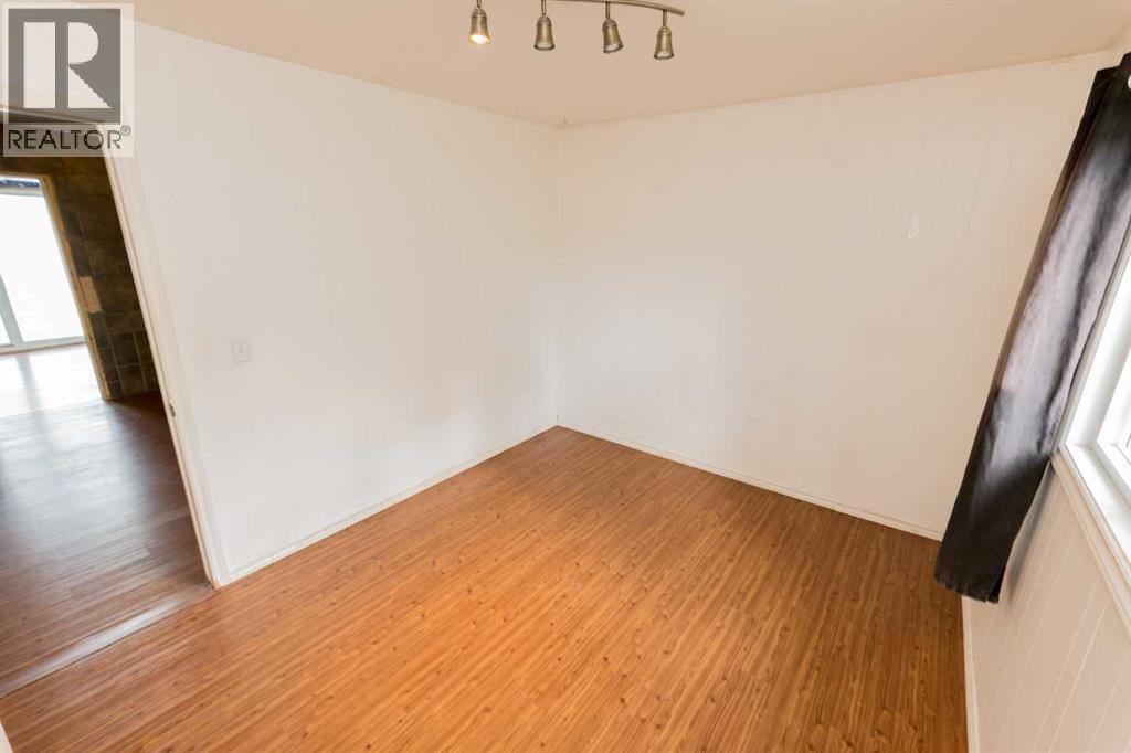 206 7th Street Property Photo 16