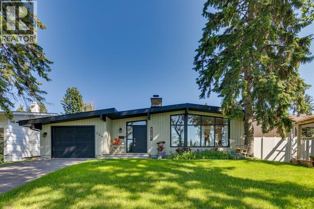 724 Willacy Drive SE