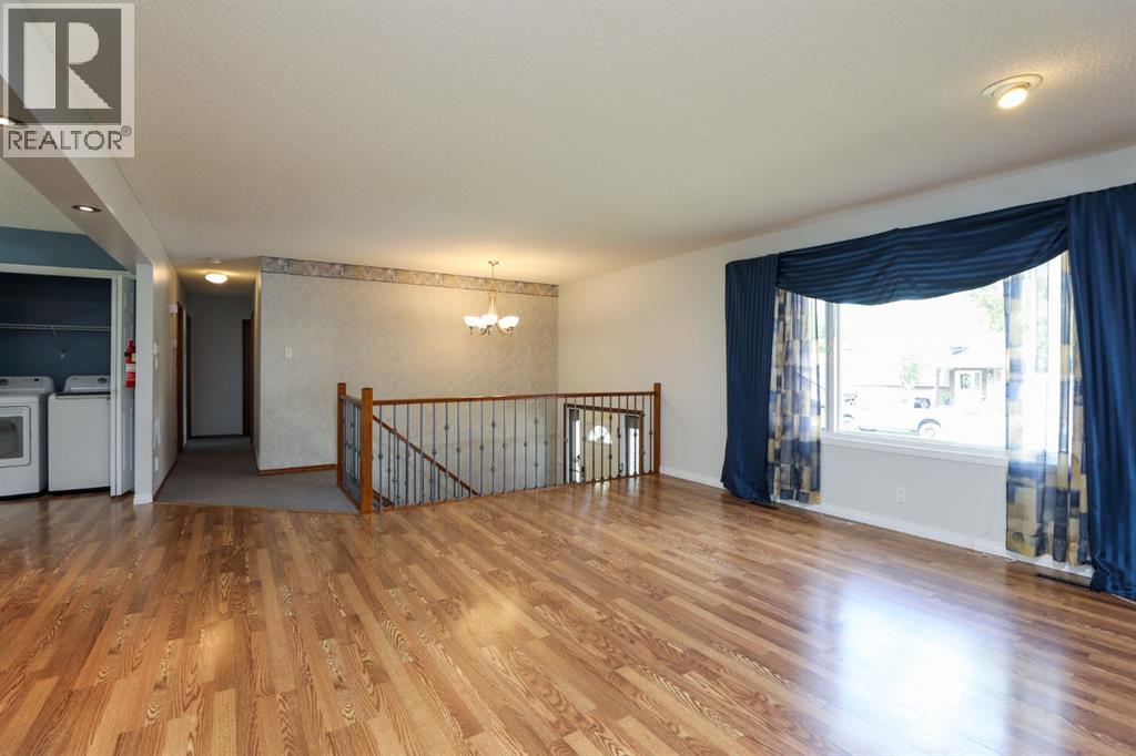 58 N 1a Street E Property Photo 8