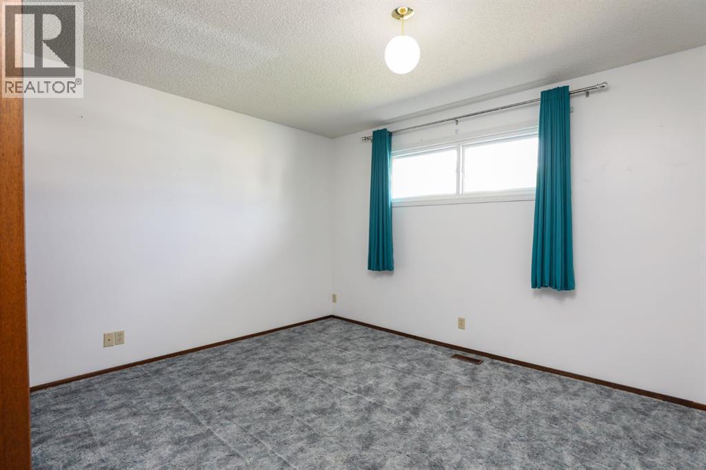 58 N 1a Street E Property Photo 16