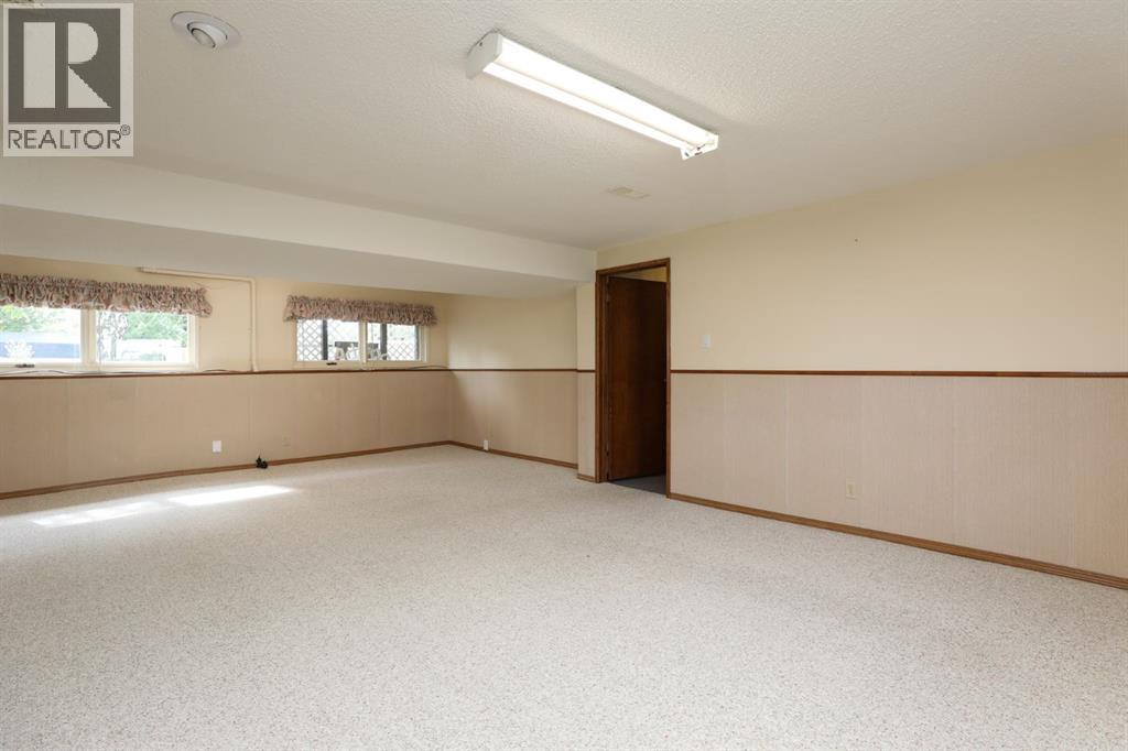 58 N 1a Street E Property Photo 24