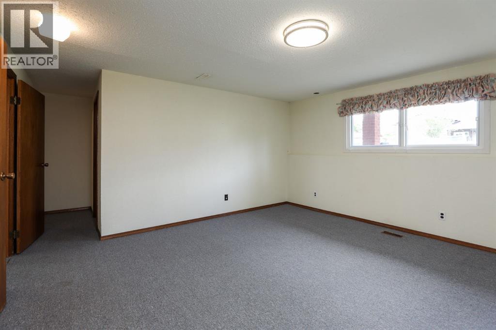 58 N 1a Street E Property Photo 25