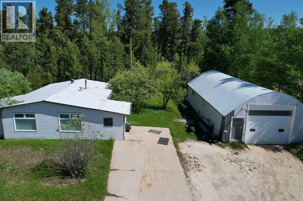 5132 Swan Crescent Property Photo 1