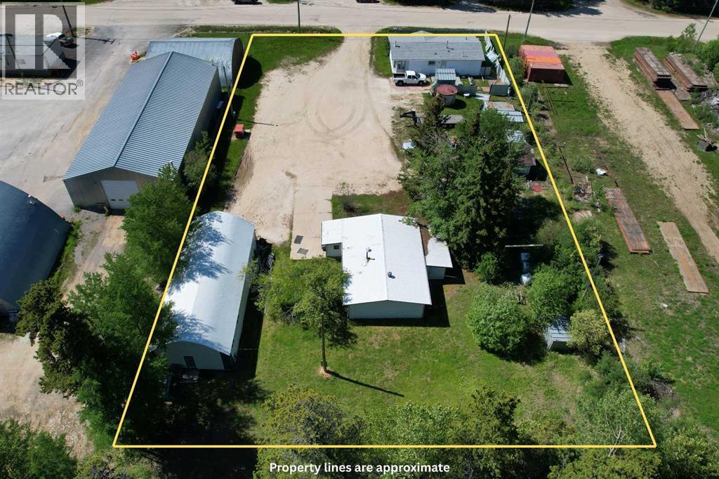 5132 Swan Crescent Property Photo 3