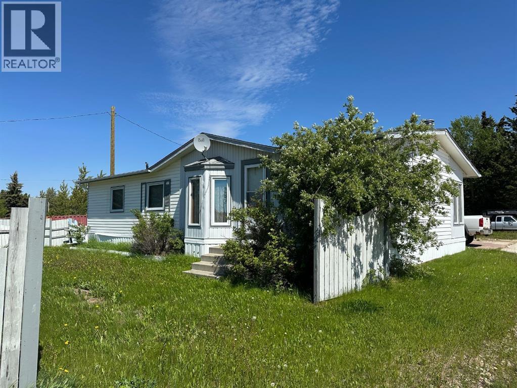 5132 Swan Crescent Property Photo 5