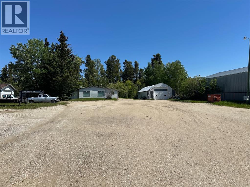 5132 Swan Crescent Property Photo 6
