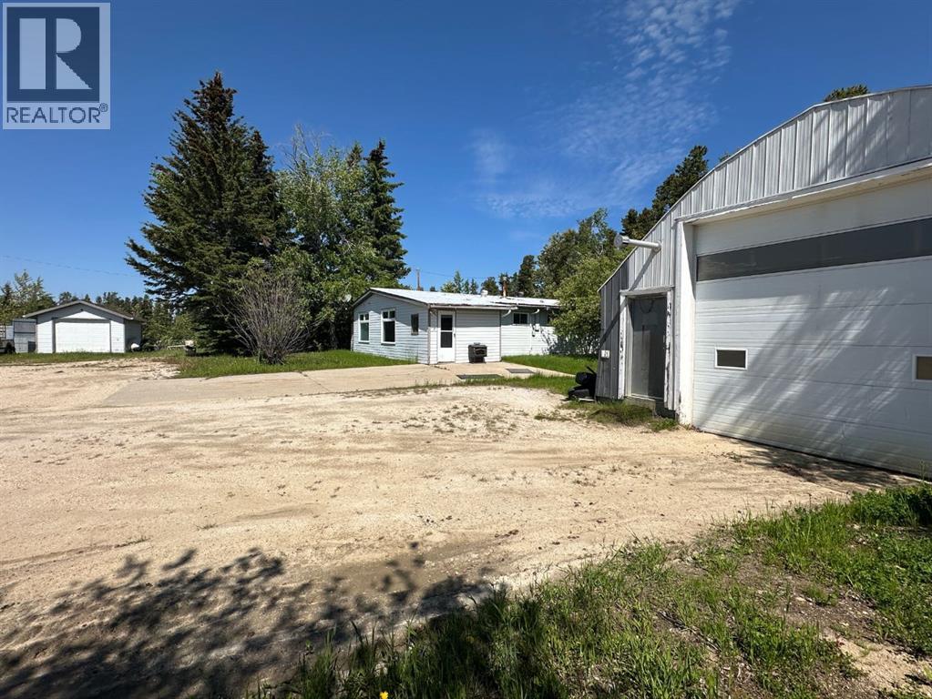 5132 Swan Crescent Property Photo 11