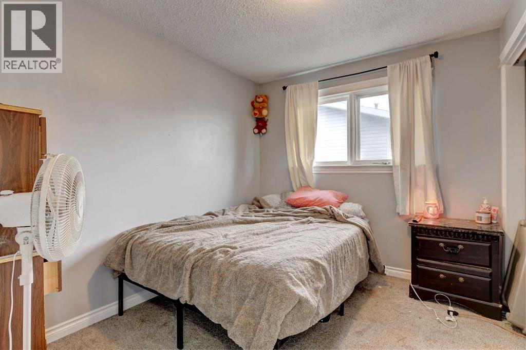 9809 98 Avenue Property Photo 31