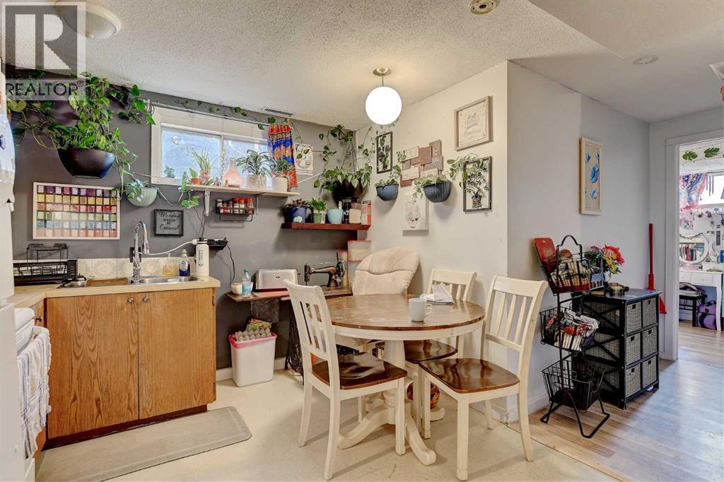 9809 98 Avenue Property Photo 45