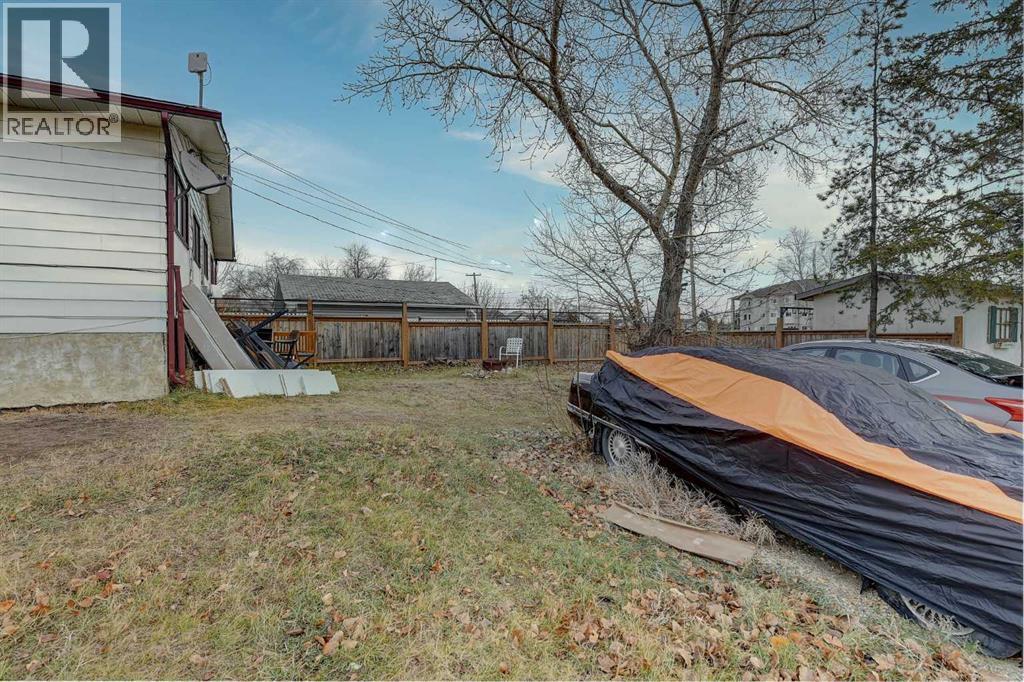 9809 98 Avenue Property Photo 50
