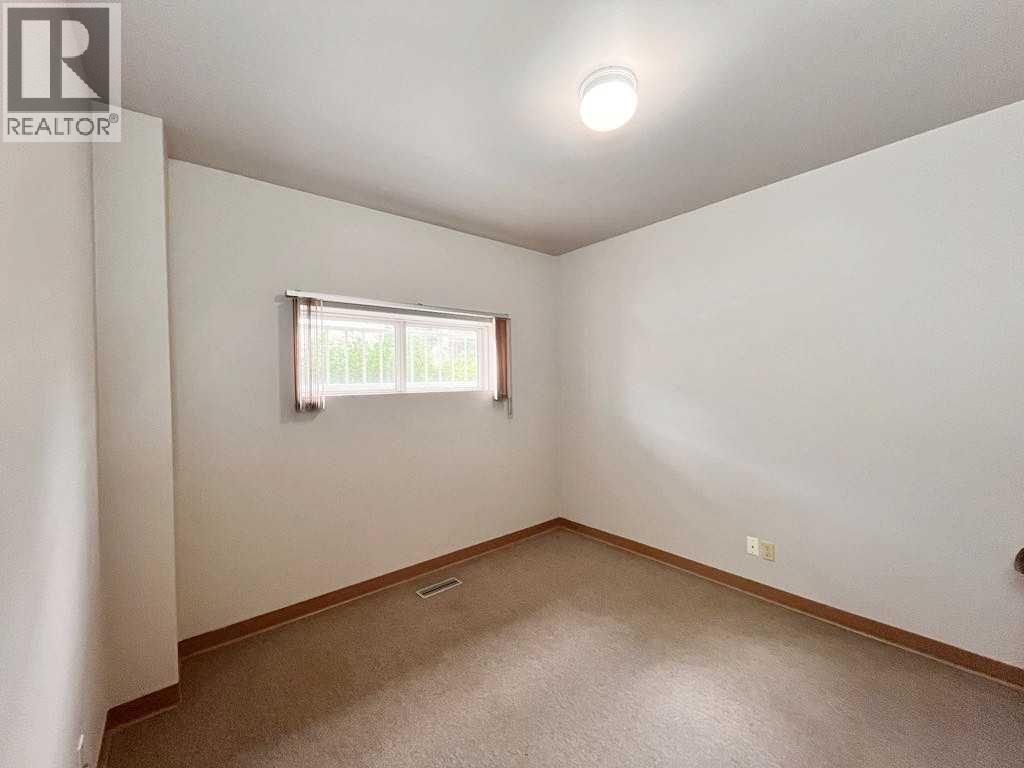 4131 Bow Trail Sw Property Photo 12