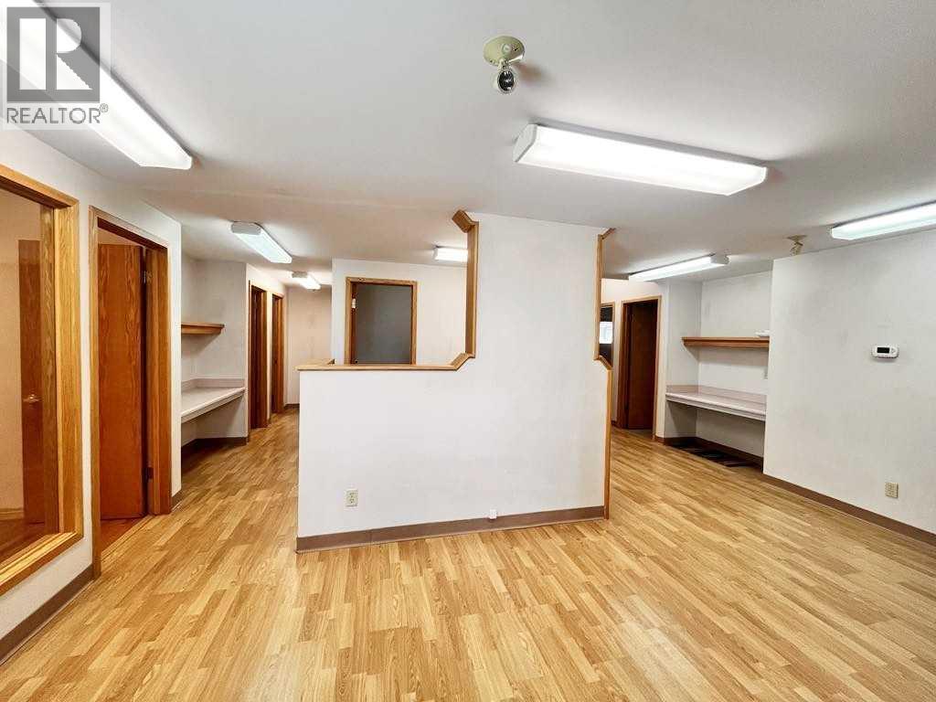 4131 Bow Trail Sw Property Photo 17