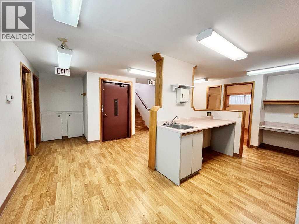 4131 Bow Trail Sw Property Photo 23