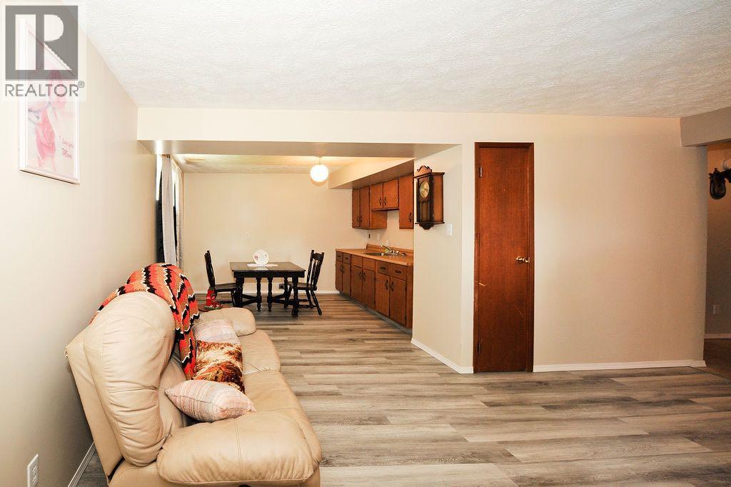 6606 44 Avenue Property Photo 14