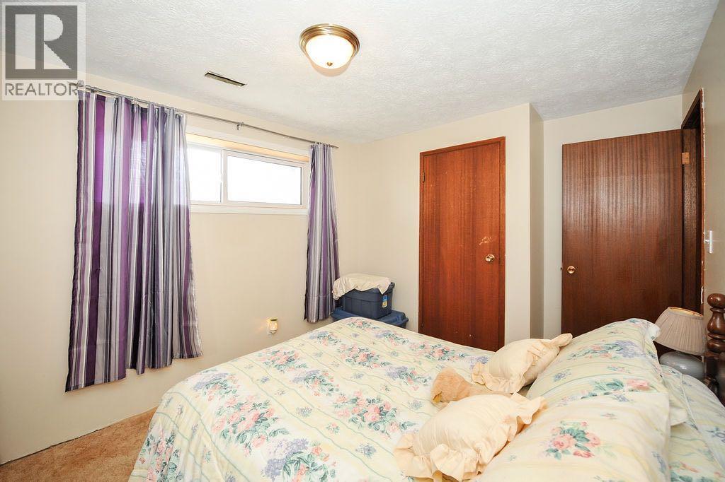 6606 44 Avenue Property Photo 18