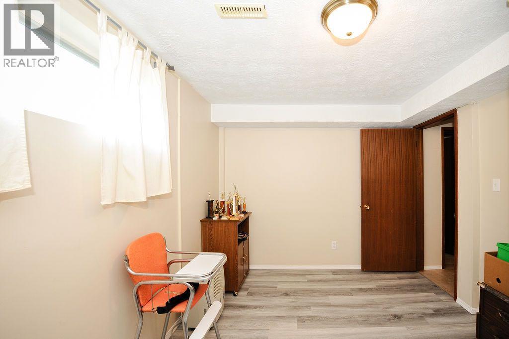 6606 44 Avenue Property Photo 19