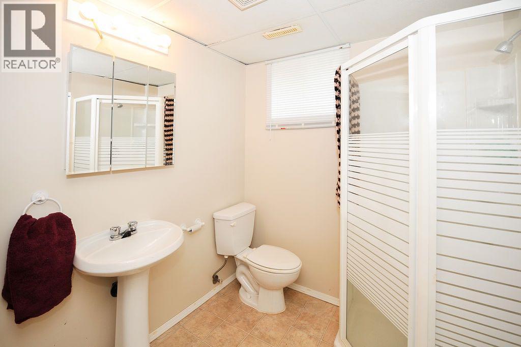 6606 44 Avenue Property Photo 20