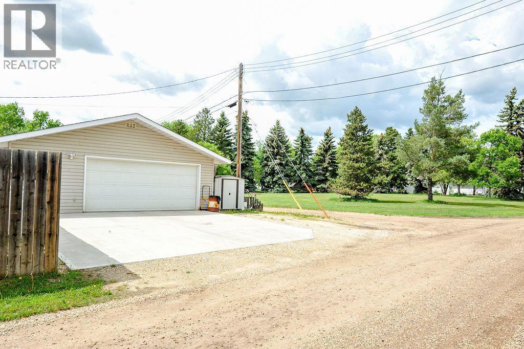 6606 44 Avenue Property Photo 26