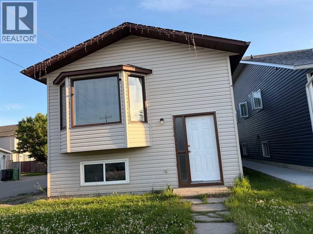 250 Falmere Way Ne Photo de la propriété 1
