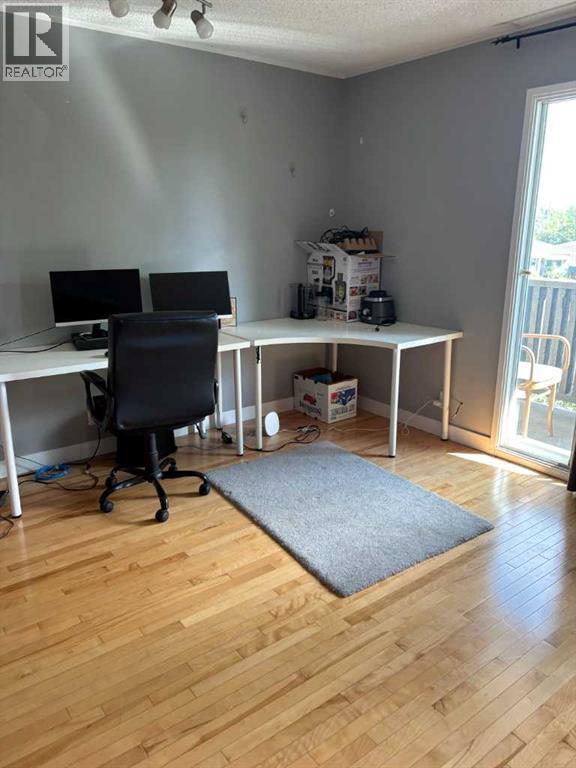 2457 22a Street Nw Property Photo 8