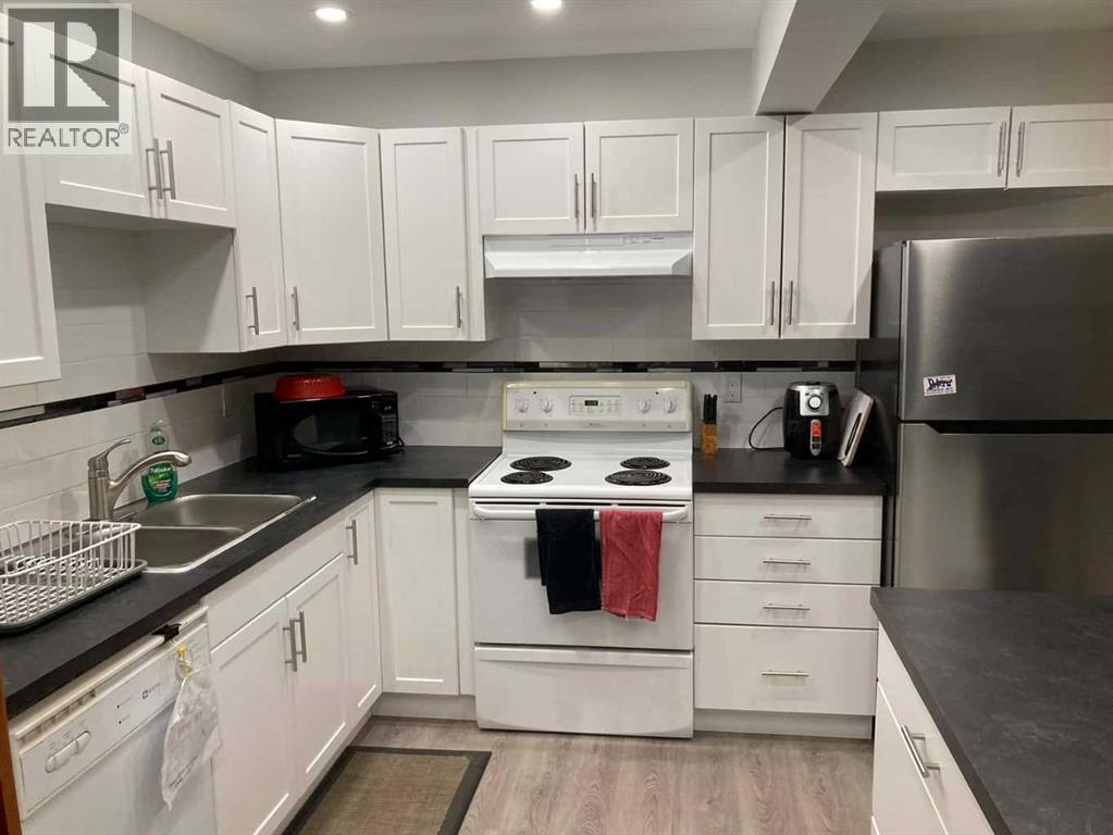 2457 22a Street Nw Property Photo 16