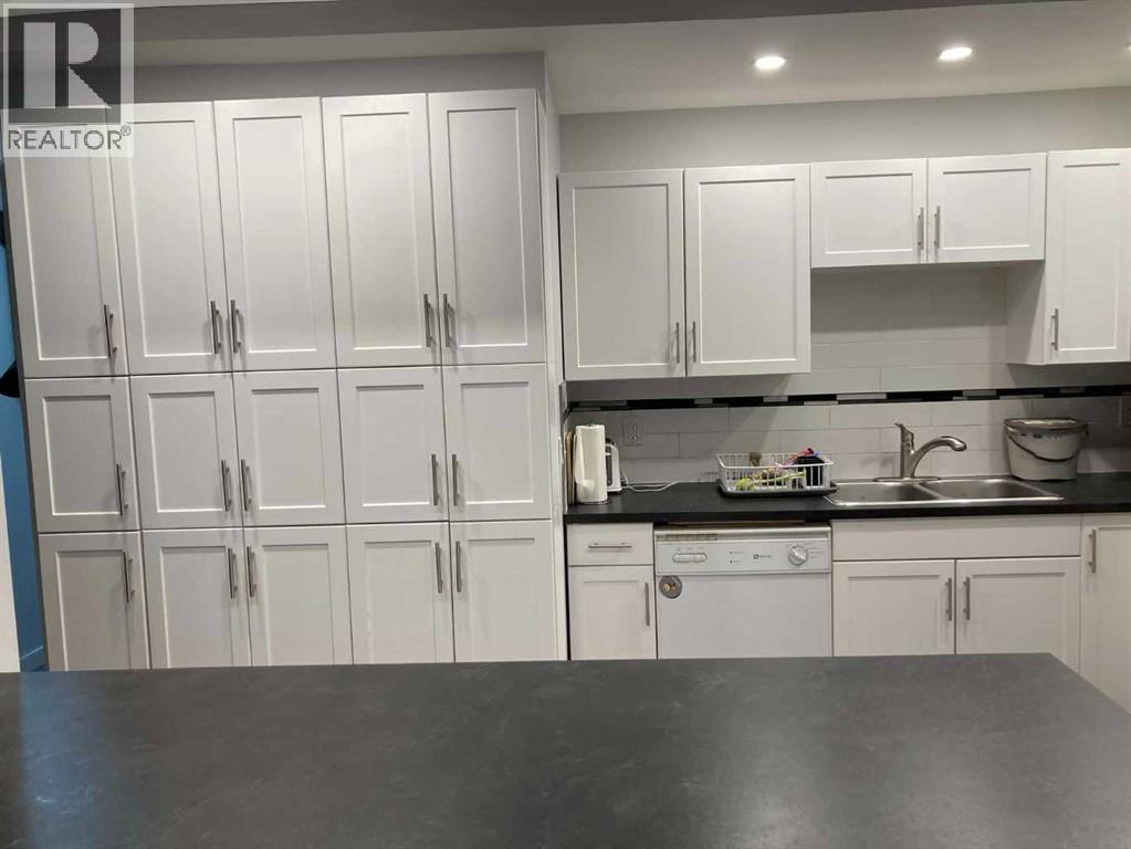2457 22a Street Nw Property Photo 17
