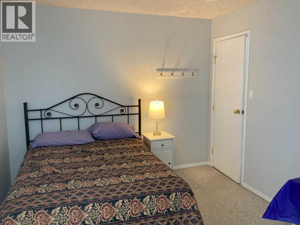 2457 22a Street Nw Property Photo 22