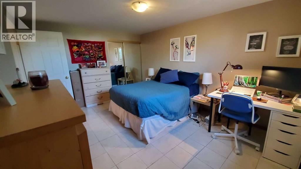 2457 22a Street Nw Property Photo 27