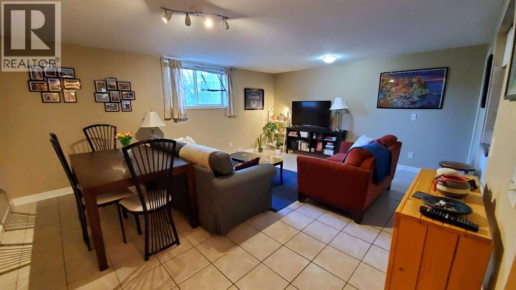 2457 22a Street Nw Property Photo 28