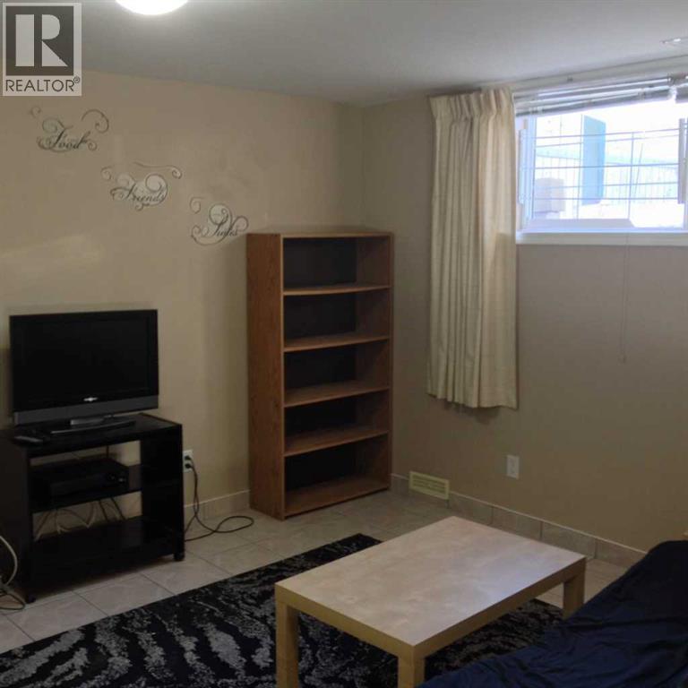 2457 22a Street Nw Property Photo 34