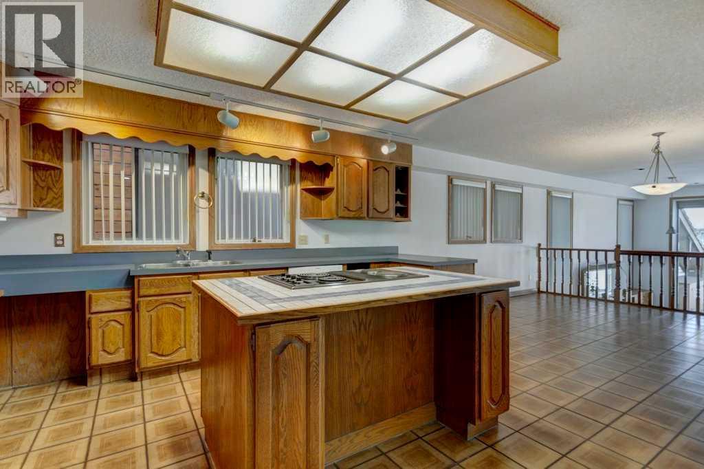 1921 6 Street Se Property Photo 6