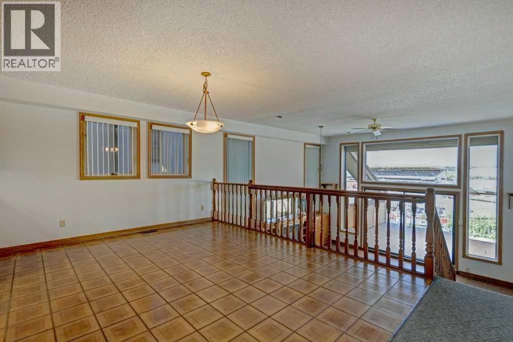 1921 6 Street Se Property Photo 8