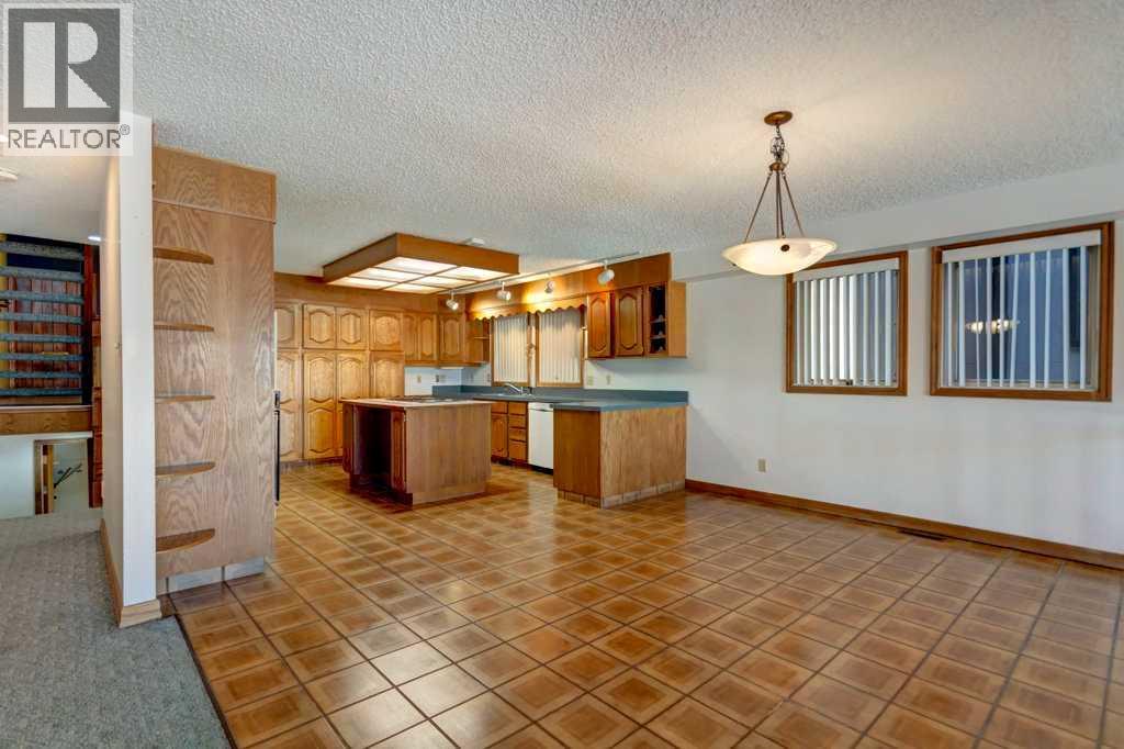 1921 6 Street Se Property Photo 9