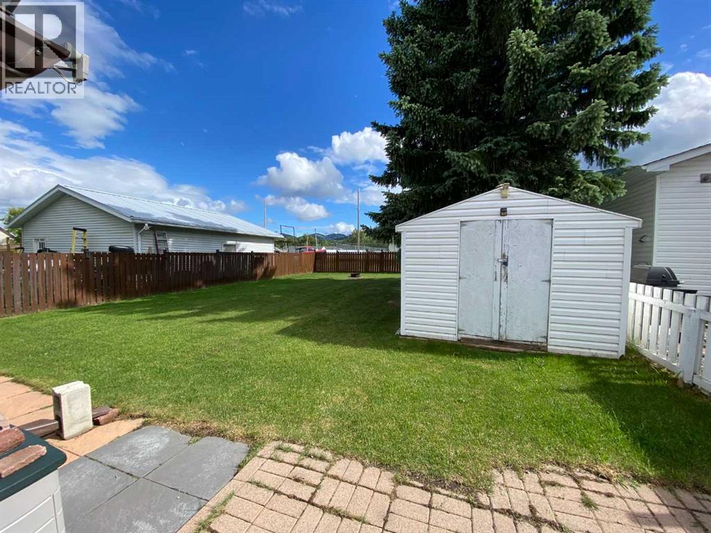 705 227 Street Property Photo 3