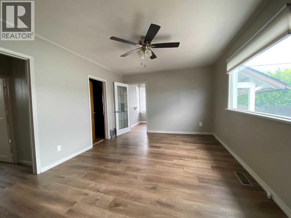 705 227 Street Property Photo 12