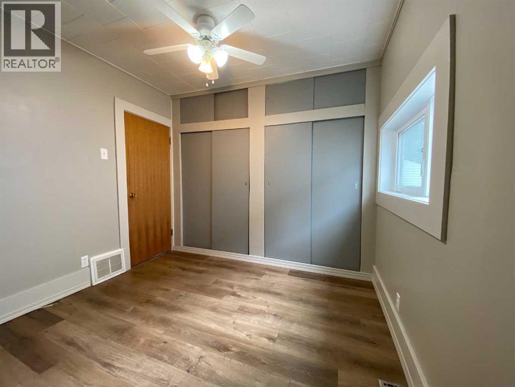 705 227 Street Property Photo 18