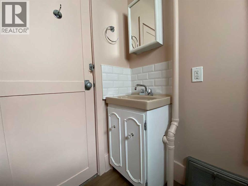 705 227 Street Property Photo 21