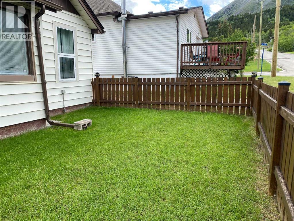 705 227 Street Property Photo 25