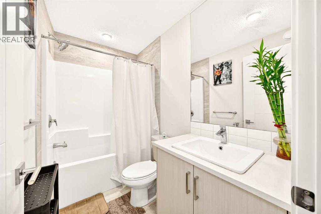 100 Walgrove Court Southeast Property Photo 13