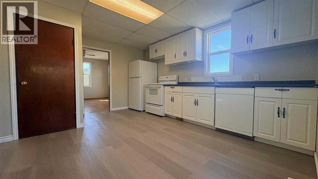 602 5 Avenue Property Photo 4
