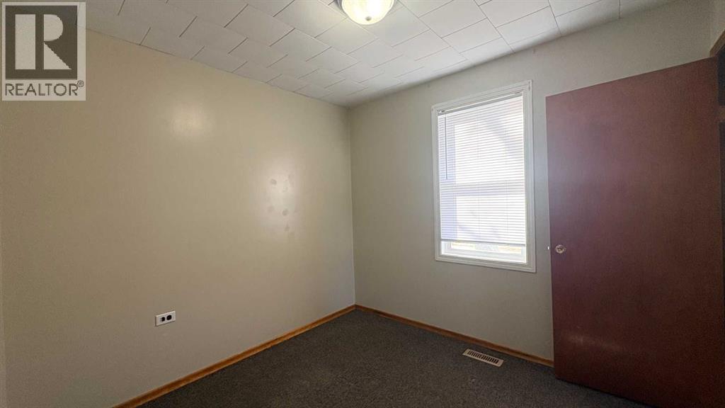 602 5 Avenue Property Photo 9