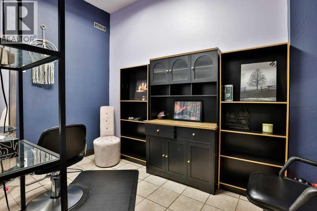 5224 48 Avenue Property Photo 14