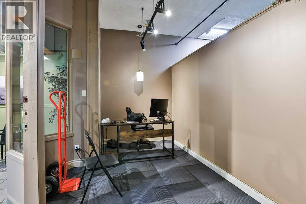 5224 48 Avenue Property Photo 18