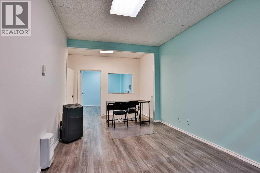 5224 48 Avenue Property Photo 20
