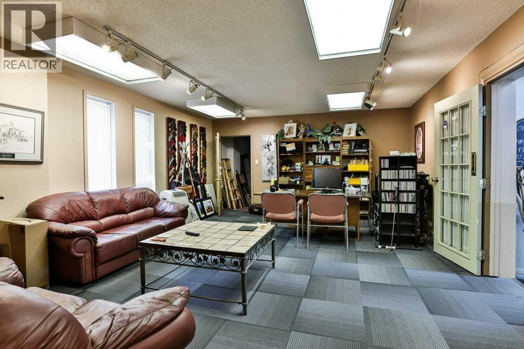 5224 48 Avenue Property Photo 36