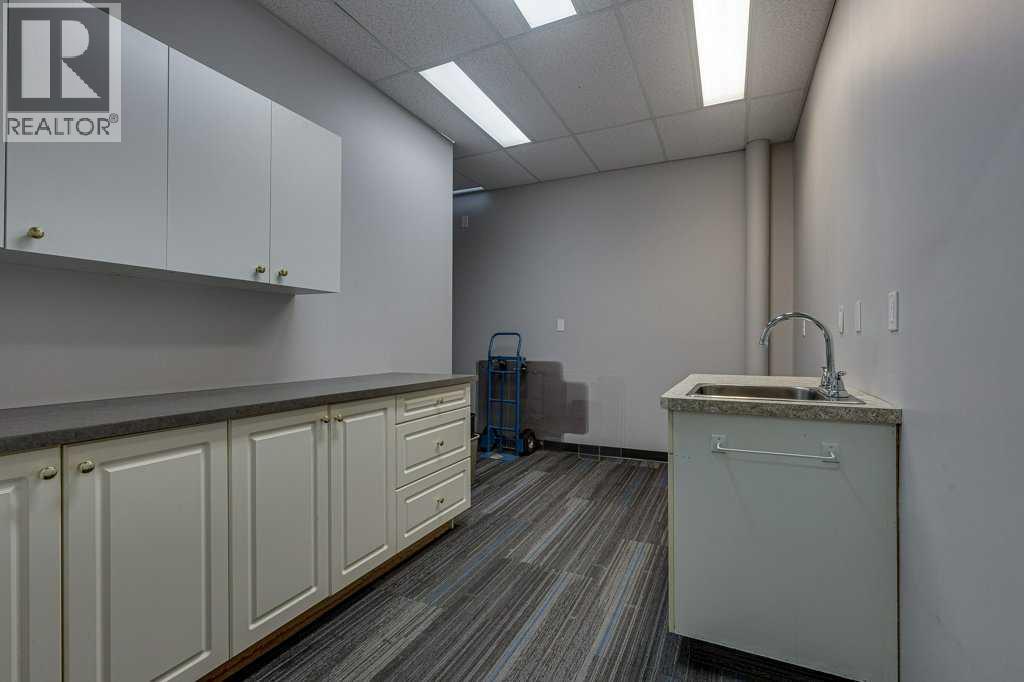 4807 50 Avenue Property Photo 34