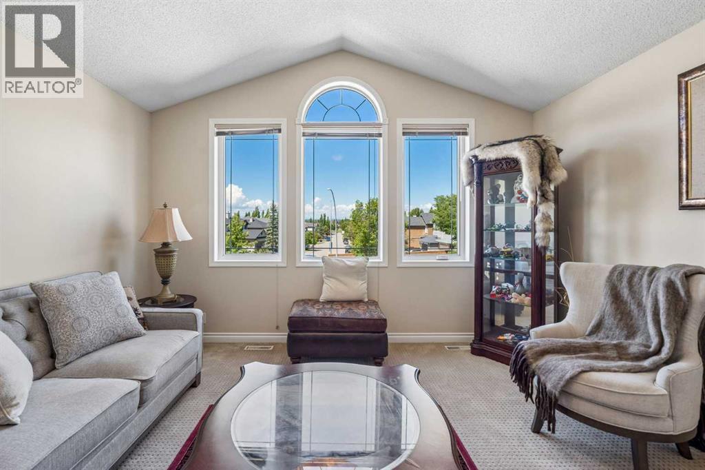 86 Tuscany Ravine Road Nw Property Photo 1