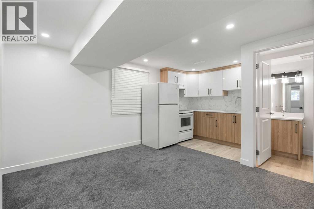 424 Penbrooke Crescent Se Property Photo 21
