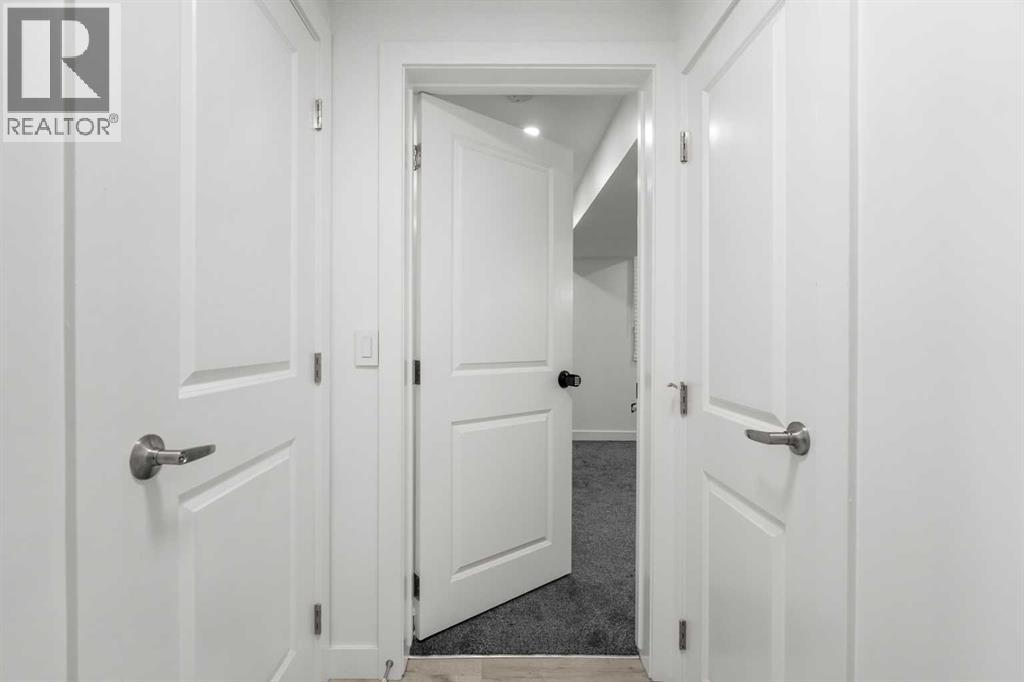 424 Penbrooke Crescent Se Property Photo 26