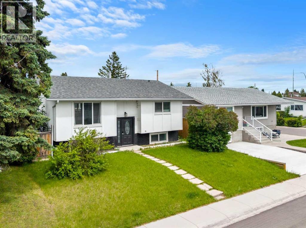 424 Penbrooke Crescent Se Property Photo 42